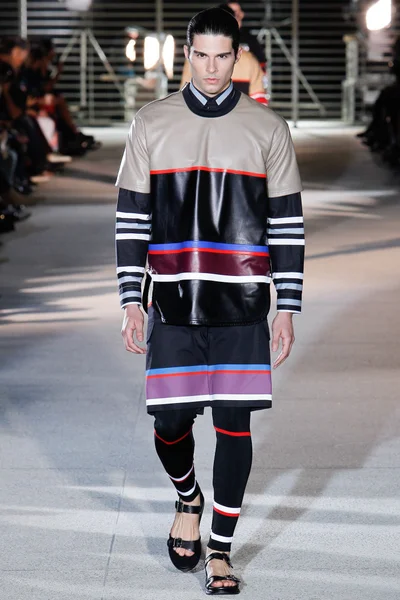 Look 47
